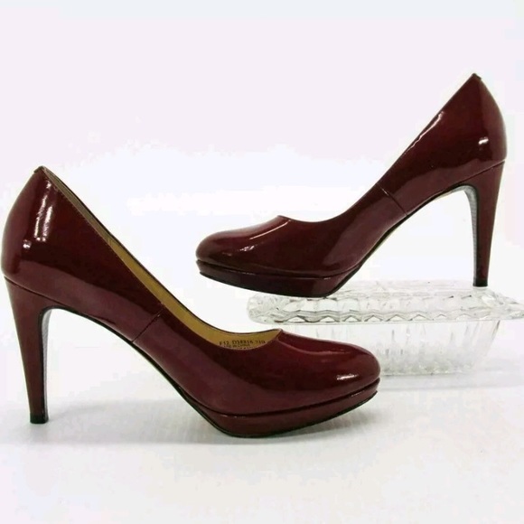 Nine West's Glossy Wine Red Quabree Pump With Upper Platform Sizes: 8.5 & 9 (F) - Picture 2 of 4